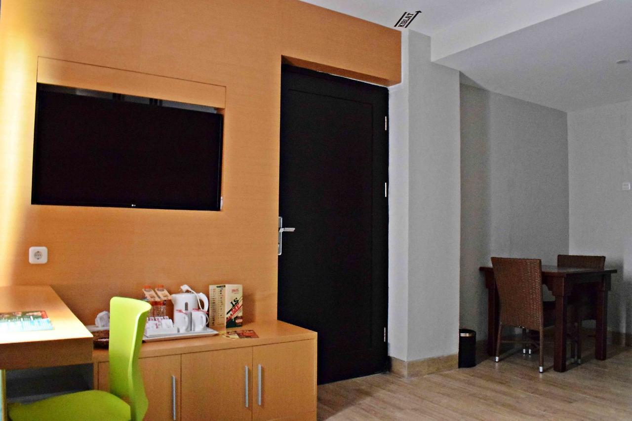 Meotel Purwokerto Extérieur photo