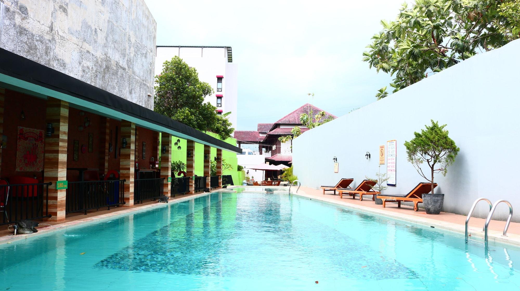 Meotel Purwokerto Extérieur photo