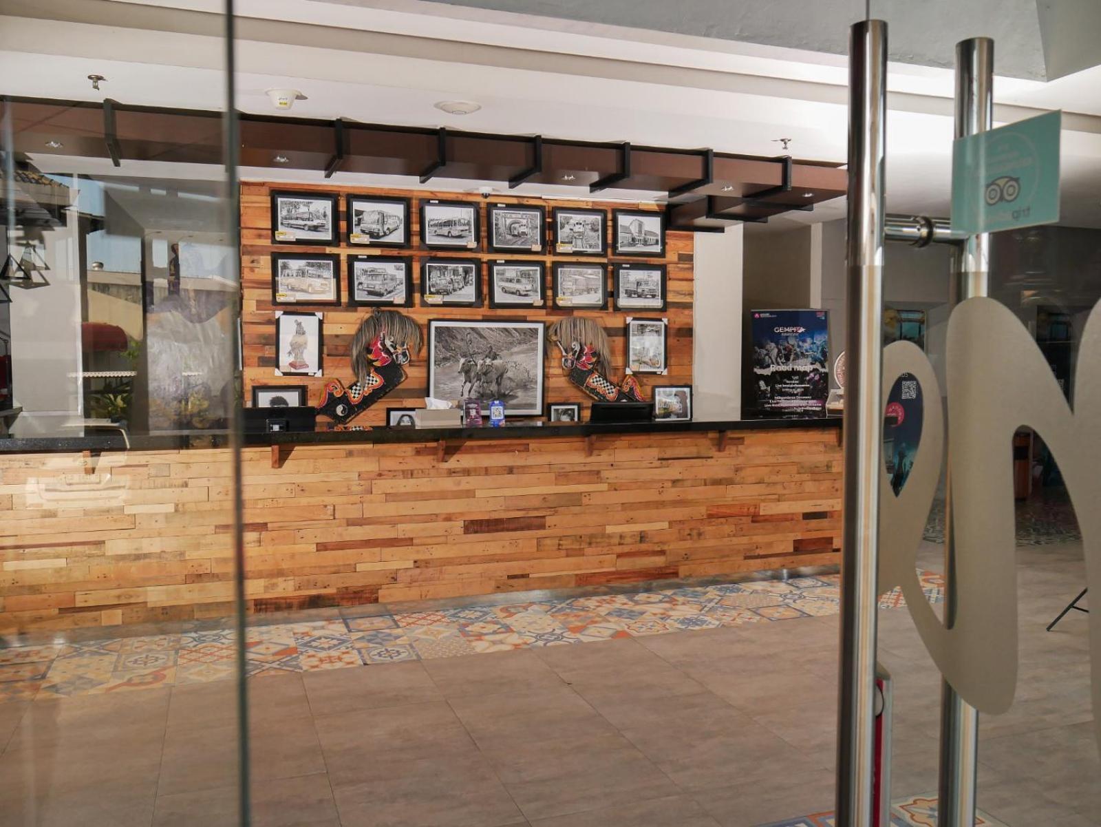 Meotel Purwokerto Extérieur photo