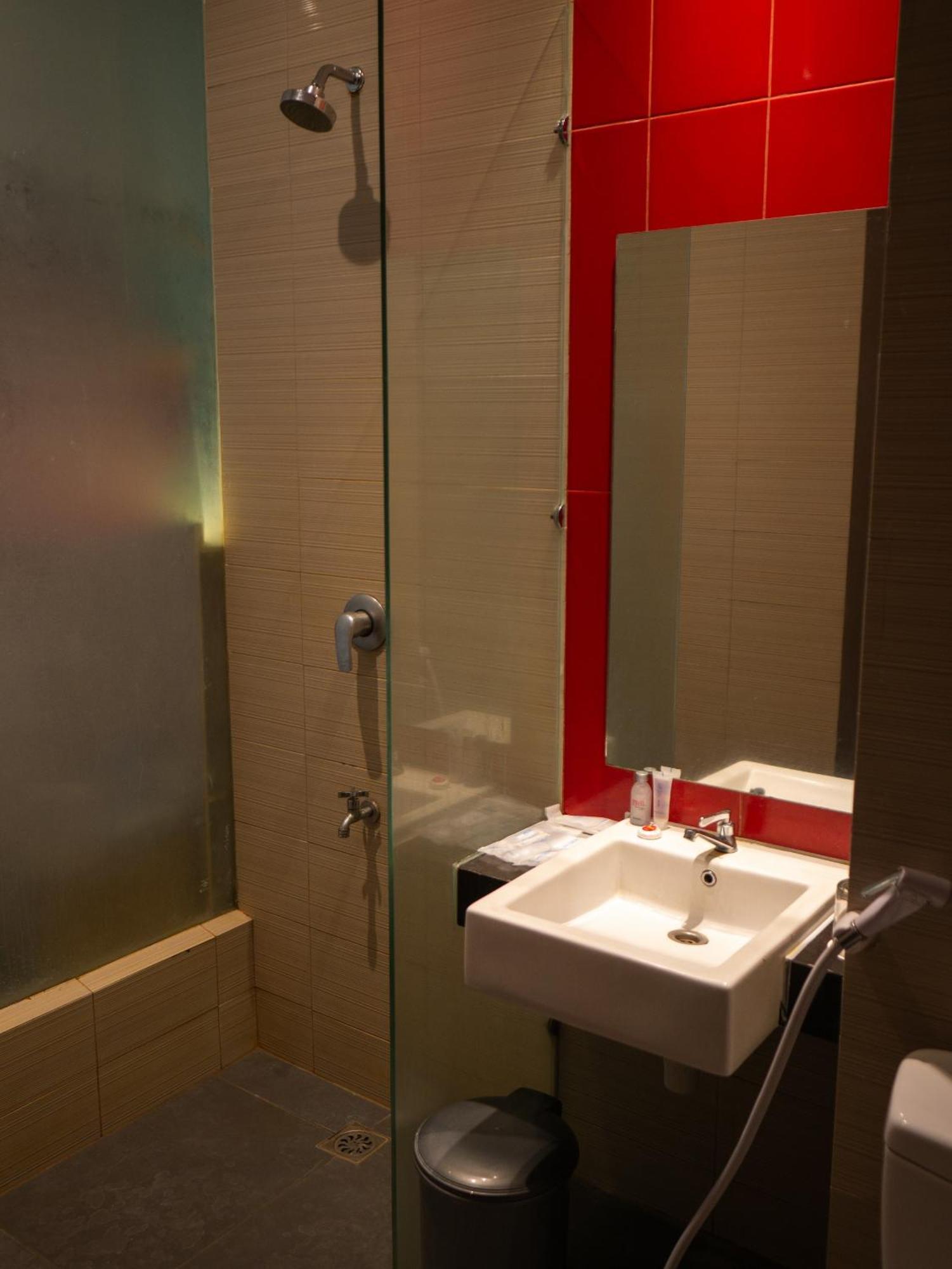 Meotel Purwokerto Extérieur photo