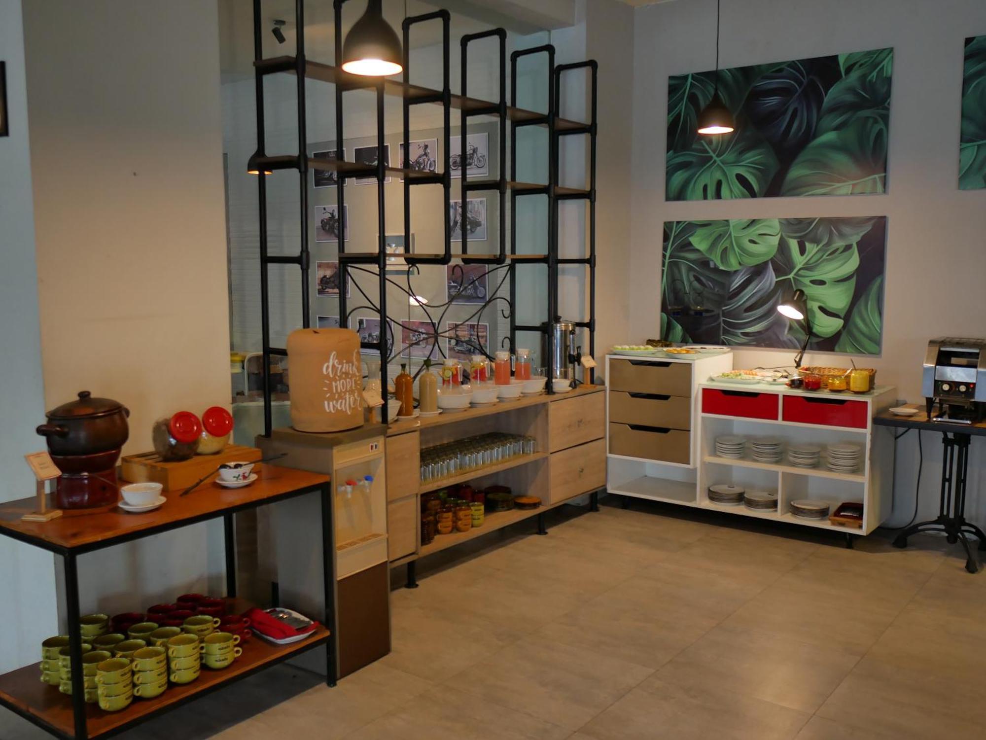 Meotel Purwokerto Extérieur photo