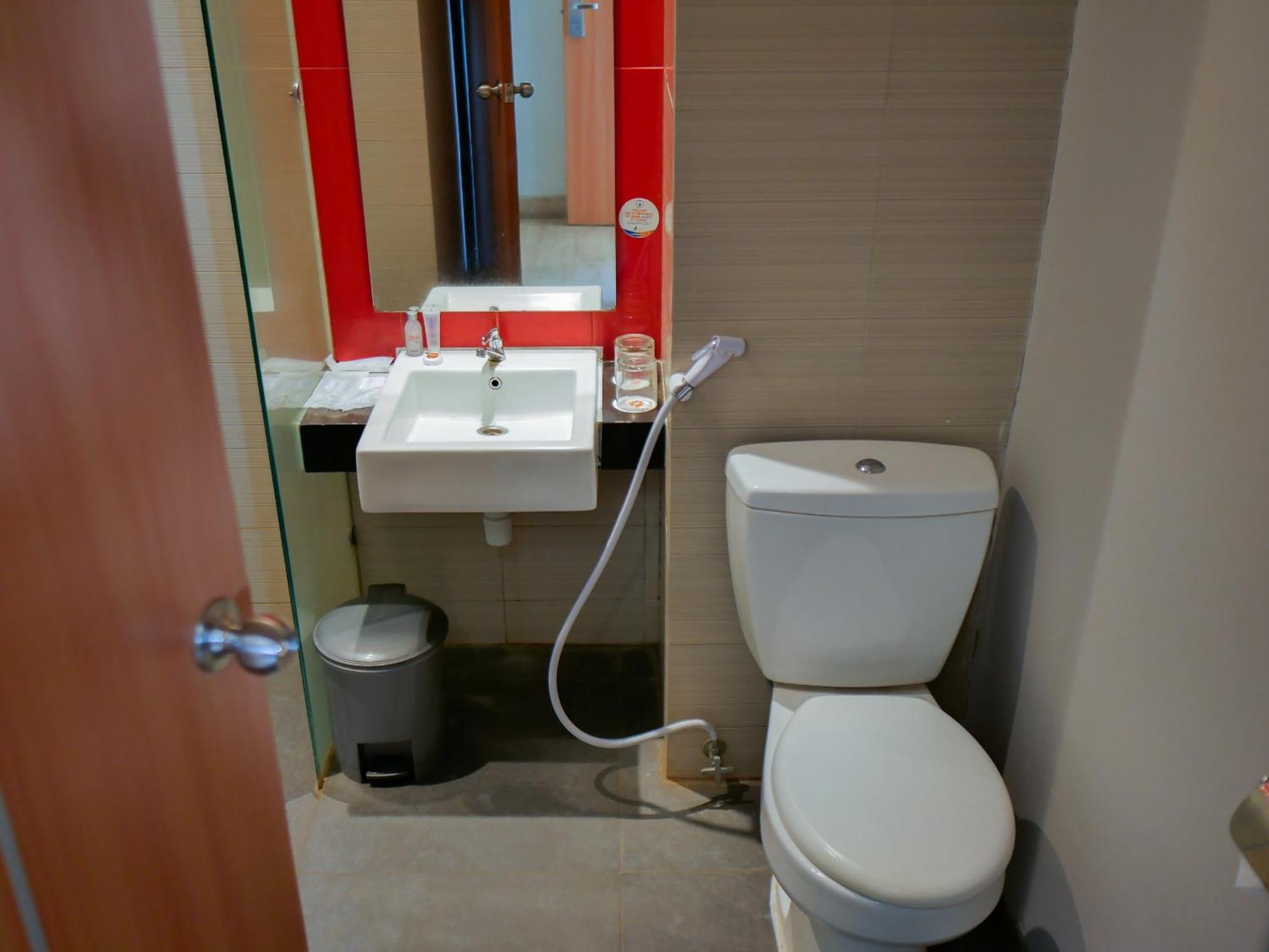 Meotel Purwokerto Extérieur photo